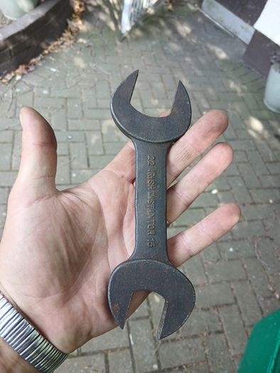 large yankee screwdriver plus irish instanter