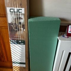 Laminate flooring and underlay