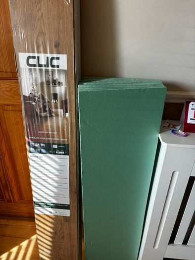 Laminate flooring and underlay