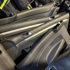 mk5 golf edition 30 interior 3 door heated seats leather cards arm rest and steering wheel