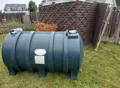 Oil tank (free to take away)