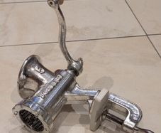 Porkert manual mincer