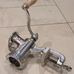 Porkert manual mincer