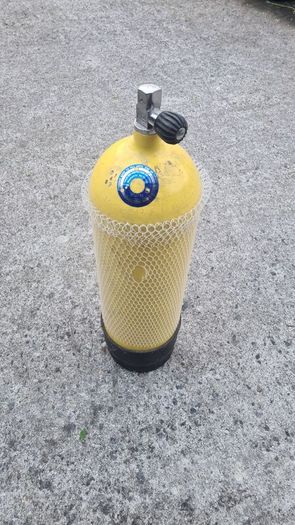 scuba diving cylinder