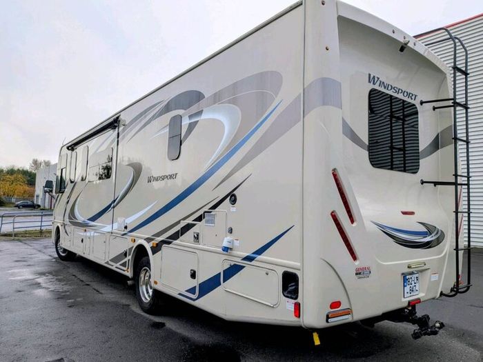 Thor Windsport 33ft Motorhome