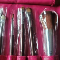 Make up brush set