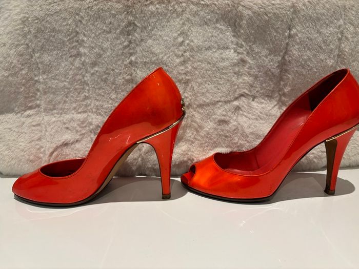 CHANEL Peeptoe Heels (size 5)