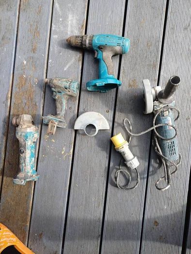 Job lot power tools bundle - Makita & Bosch (18V & 110V) + Makita Radio