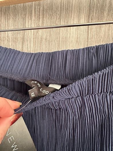 BWNT Newlook Skirt - UK 12