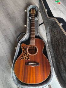 left hand guitar