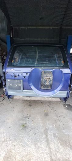 toyota landcruiser rear door