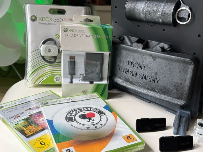 Xbox 360 S 250gb New Old Stock Bundle Unused/sealed