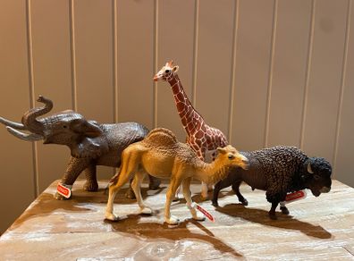 Schleich Wild Life figures Giraffe Elephant Bison camel new