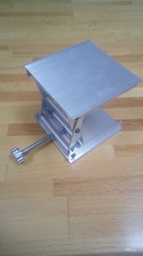 Laser Level Adjustable Lift Platform 25-90mm Alu