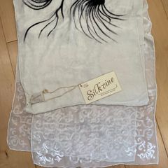 The Silkvine cream scarf