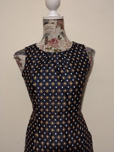 Beautiful Anonyme Occasion Dress with pockets, New With Tags