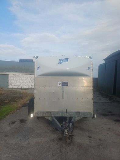 Cattle trailer