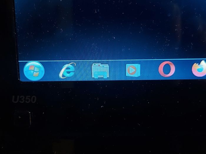 Lenovo Ideapad U350, Model 2963, Intel Core 2 Solo CPU U3500, 1.4GHz, 4GB Ram, 230GB SSD,  Windows 7 professional 32 bit, Opera, Firefox, Chrome and VLC
