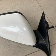 Honda hrv/vezel drivers side mirror