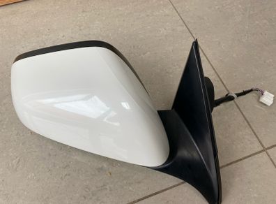Honda hrv/vezel drivers side mirror