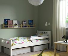 Toddler bed
