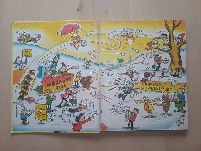 Whizzer and Chips Annuals Collection x 3 (Hardback Comic Books 1988, 1991, 1992)