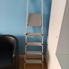 Step Ladder