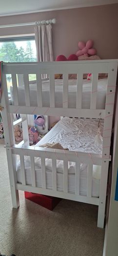 Solid wood bunk beds