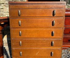 Vintage chest of drawers