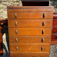 Chest of drawers