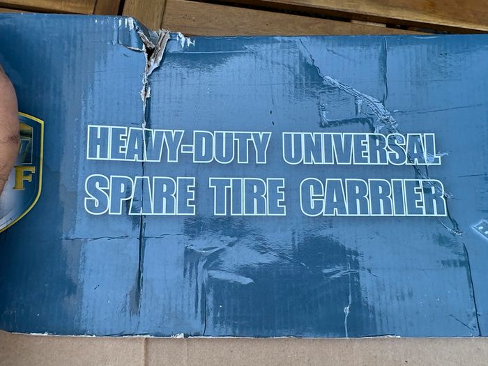 Spare tire carrier