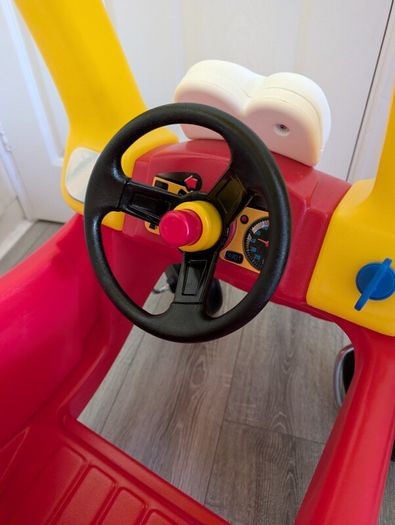 Little Tikes Cosy Coupe Car