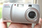 Vintage Olympus CAMEDIA C-310 Zoom / D-540 Zoom 3.2MP Digital Camera - Working