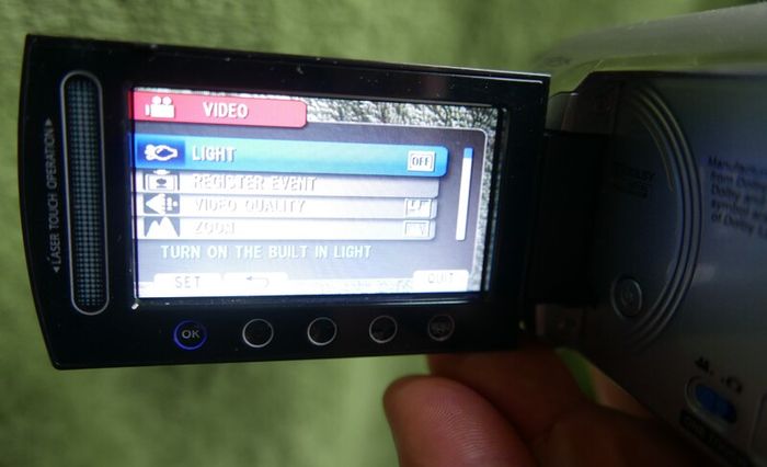 JVC GZ-MG360 Everio Hybrid Camcorder, 60GB Hard Disc Drive, Micro SD Slot, 35x Optical Zoom