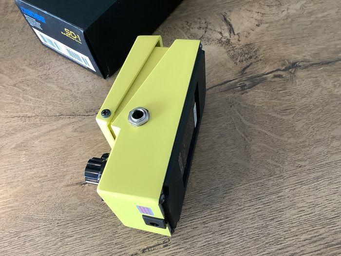 Boss SD-1 Super Overdrive effect pedal box