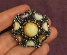 Vintage Ladies Brooch