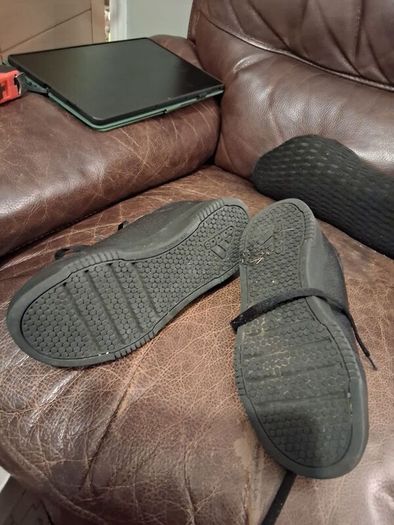 footware eur 2 each