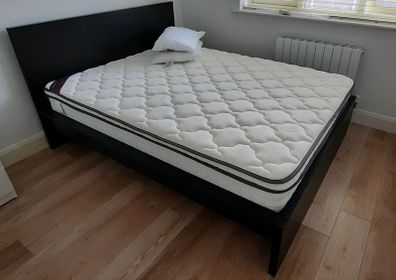 King Bed+Homelee mattress+ x2 slatted bed base -  like new