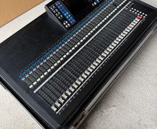 Yamaha LS9