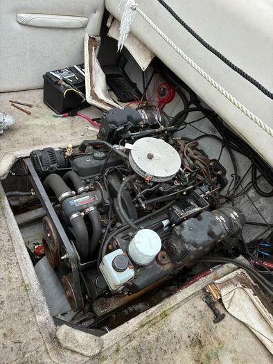 Crownline 210
