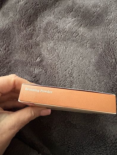 Clarins bronzing powder -