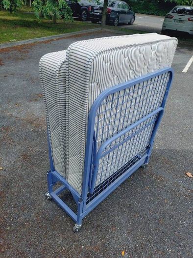 folding bed