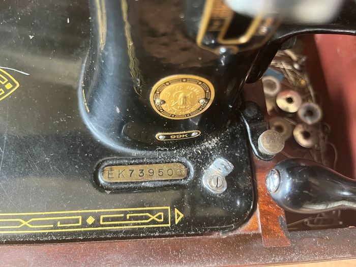 Sewing machine singer 1954