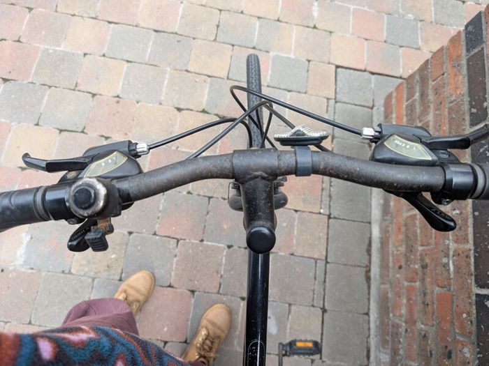 Freesprint City Hybrid Bike with Kryptonite Lock