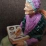Royal Doulton Figure The Family Album Hn 2321 Image 5