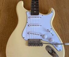PRS Silver Sky Se