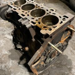 Trafic Vivaro Primastar 2.0 M9R Engine Block 538133