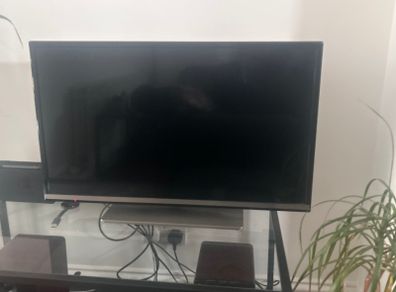32 inch Panasonic LED Smart TV