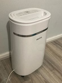 electriQ Essential 20L Quiet Anti Bacterial Laundry Dehumidifier, within Humidistat and Carbon Filter.