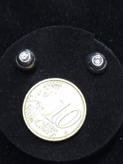 9ct White Gold Diamond Stud Earrings Fully Hallmarked Dublin 375